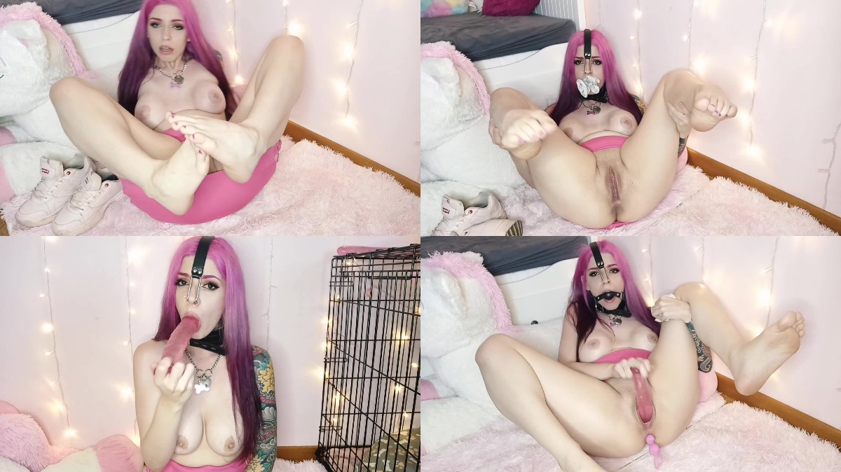 PuppyGirlfriend – BDSM gagged babe, socks & feet fetish