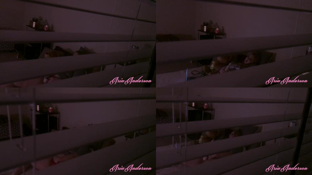 Aria Anderson – Peeping Tom